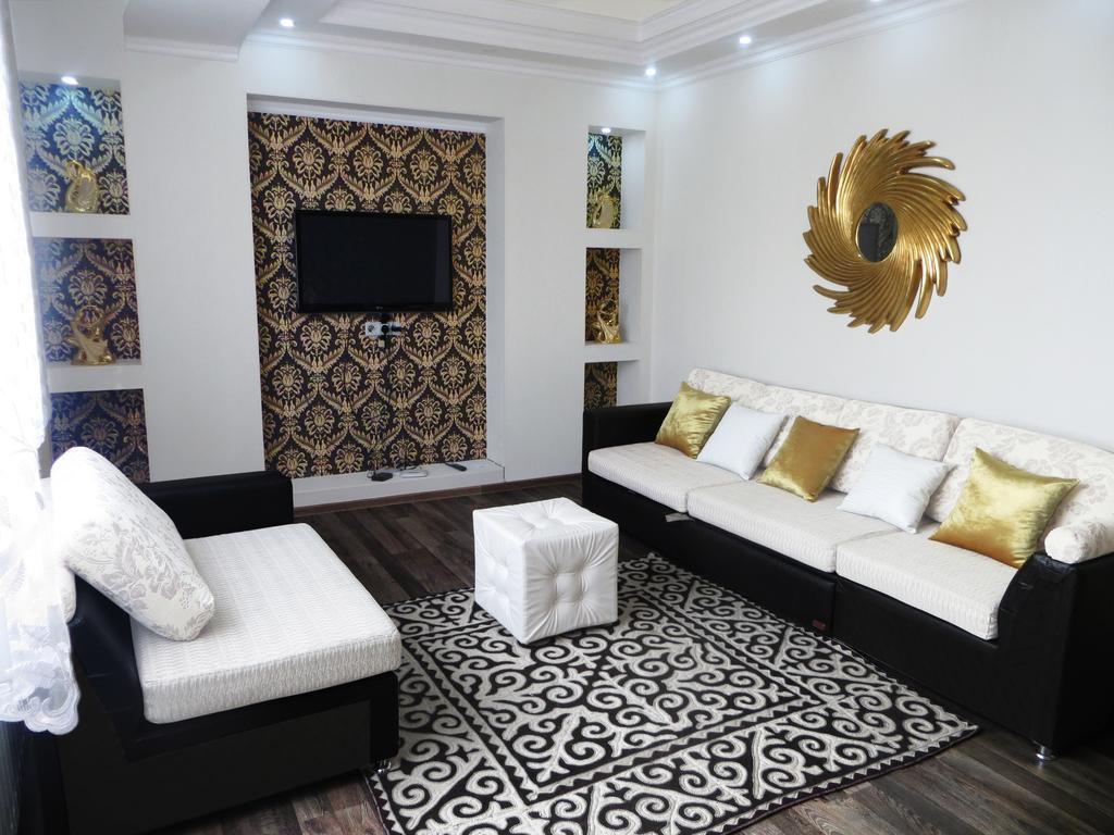 Maximus Apartament Bishkek Exterior foto